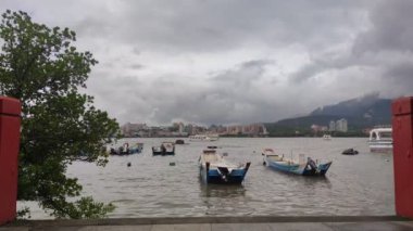 Bali, New Taipei City / Tayvan - 08 Ekim 2024,: New Taipei City People 's Riverside Bisiklet Yolu Peyzajı, Tayvan