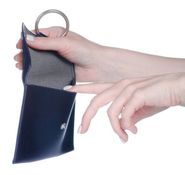 Beyaz arka plan izolasyonu üzerine siyah kadınların bel çantası.