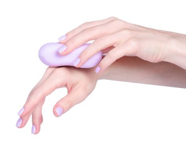 Beyaz arka plan izolasyonunda mor sabun güzelliği