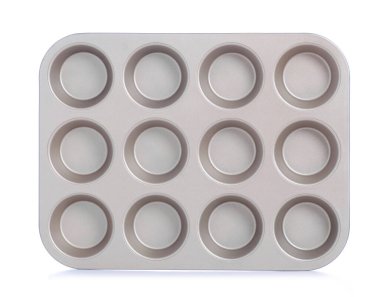 Kek kek kalıbı beyaz arka plan izolasyonunda.