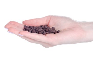 Çikolata, beyaz arka plan izolasyonuna küçük parçalar bırakır.