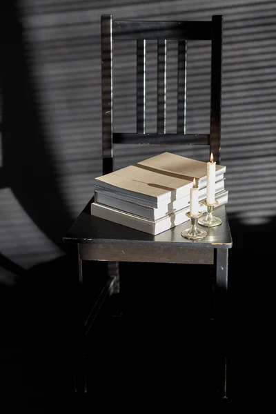 Interior Home Decor Concept Books Vintage Chair Black Background — Zdjęcie stockowe