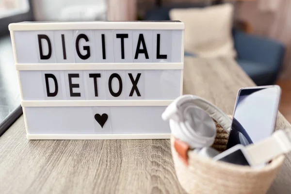 Technology Concept Digital Detox Words Light Box Different Gadgets Blue —  Fotos de Stock
