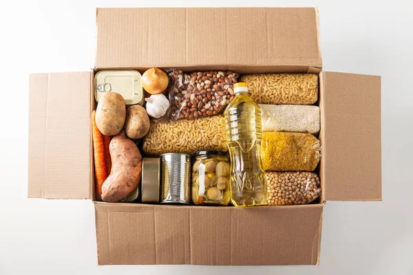 Förvaring Donation Och Ätande Koncept Närbild Låda Med Matvaror Och — Stockfoto