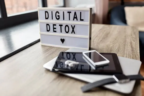 Technology Concept Digital Detox Words Light Box Different Gadgets Blue — 스톡 사진