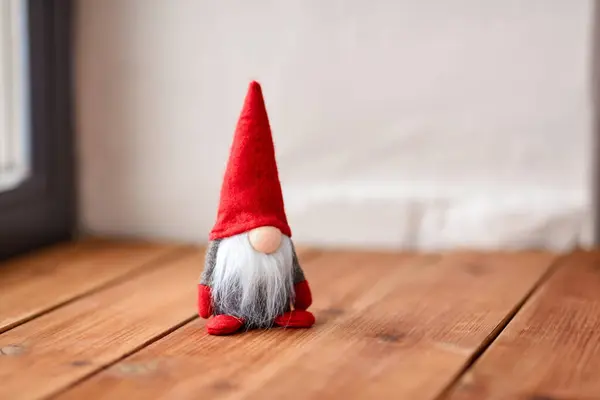 Noël Décoration Vacances Hiver Concept Gros Plan Gnome Sur Seuil — Photo