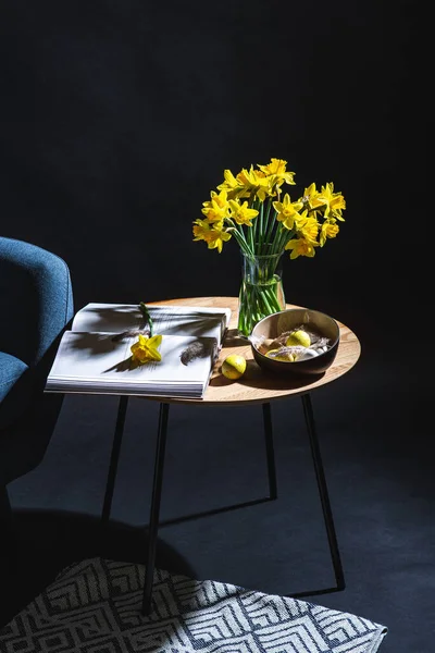 Interiér Dovolená Koncept Domácí Výzdoby Zblízka Moderní Modré Židle Velikonoční — Stock fotografie