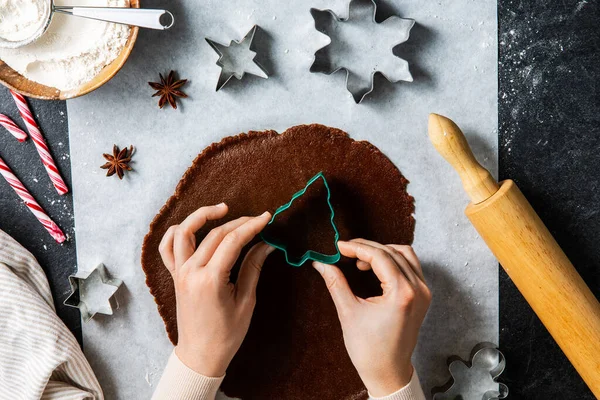 Baking Cooking Christmas Concept Close Hands Mold Cutting Gingerbread Dough — Stock Photo, Image
