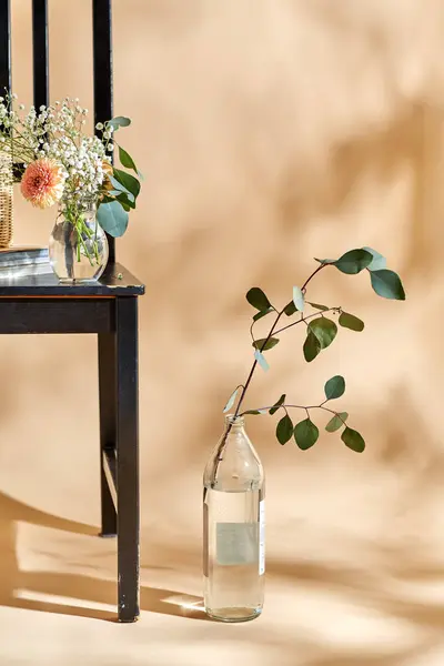 Home Decor Design Concept Close Flowers Vase Glass Bottle Vintage — Stock Photo, Image