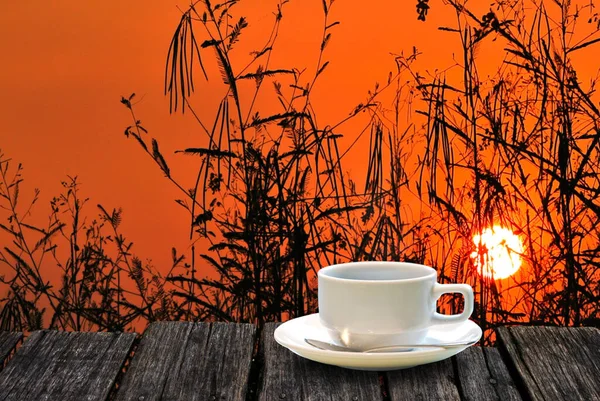 Sabahları Sıcak Çayla — Stok fotoğraf