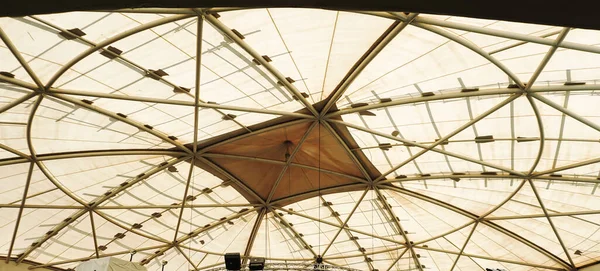 Struktura Dachu Krzywej Tkaniny Detal Architektury — Zdjęcie stockowe