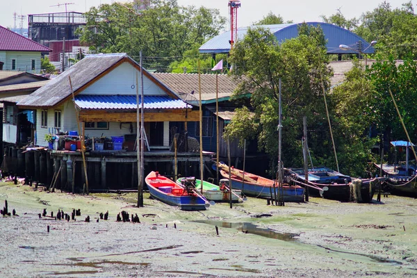 Chonburi Thailand May House Fisherman Boat Moored Low Tide Sea — Stock Photo, Image