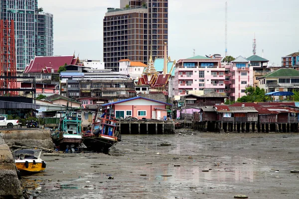 Chonburi Thailand Juni Siracha Stadslandskap Vid Havet Med Lågvatten Den — Stockfoto