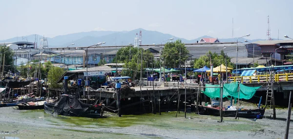 Chonburi Thailand May View Fisherman Village Fishing Boats Moor Port — Stock Photo, Image