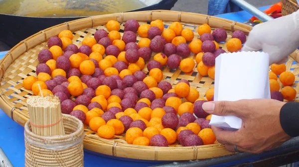 タイの揚げ芋玉 タイのローカルヴィンテージデザート — ストック写真