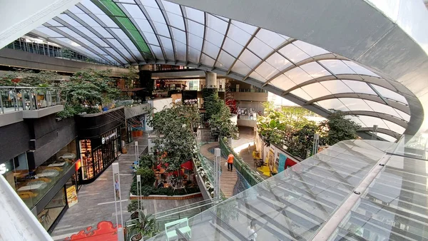 Bangkok Tailândia Maio Perspectiva Jardim Interior Entre Loja Sob Telhado — Fotografia de Stock