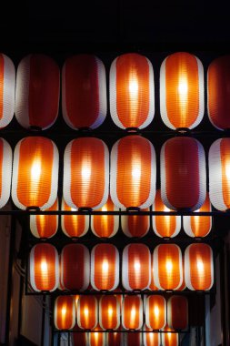 Geleneksel Japon lambası süslemesi