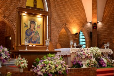 BANGKOK, THAILAND - 14 SEP: Mary 'nin 14 Eylül 2024' te Bangkok, Tayland 'da Saint Louis Kilisesi' nde çekilmiş fotoğrafı