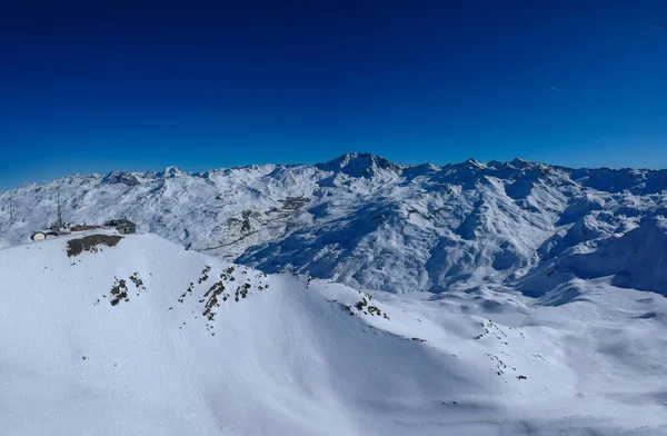 欧洲Trois Vallees滑雪胜地的山脉 — 图库照片