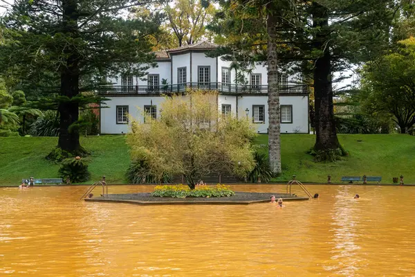 Famous Yellow Thermal Pool Terra Nostra Botanical Garden Furnas Sao — Stock Photo, Image