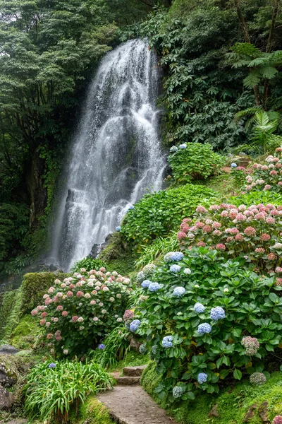 Wasserfall Parque Natural Ribeira Dos Caldeiroes Sao Miguel Azoren Portugal — Stockfoto