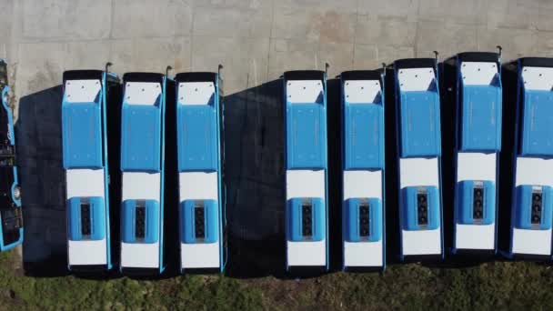 Letecký Pohled Modré Autobusy Vedle Sebe — Stock video