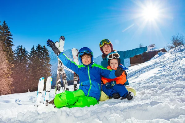 Family Vacation Two Boys Mother Sit Together Snow Ski Background — Fotografia de Stock