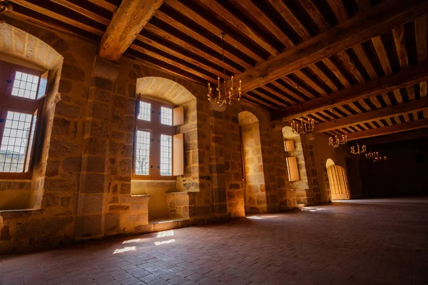 Medieval Castle Building Interior Stone Walls Wooden Ceiling Hanging Lamps — Fotografia de Stock