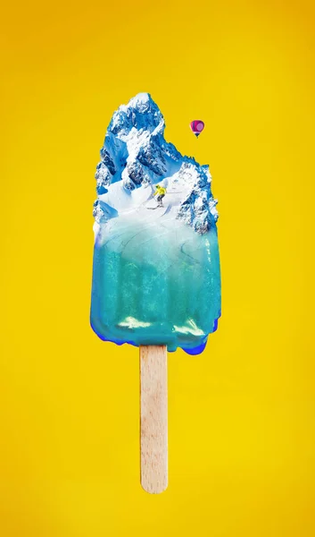 Cold Refreshing Ice Cream Half Alpine Snow Mountain Summit Air — Stock Photo, Image