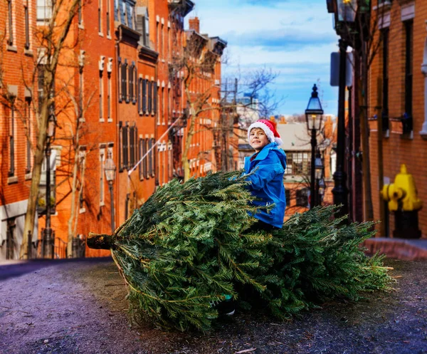 Bir Çocuğun Noel Ağacında Oturmuş Boston Şehir Merkezinde Noel Baba — Stok fotoğraf