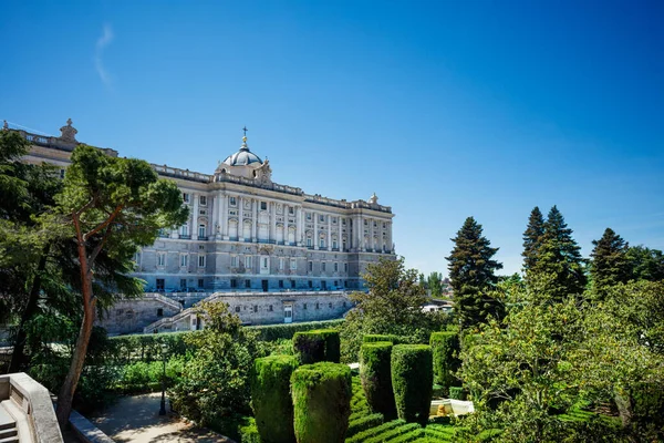 Bahçe Panoraması Madrid Kraliyet Sarayı Veya Palacio Real Spanya — Stok fotoğraf