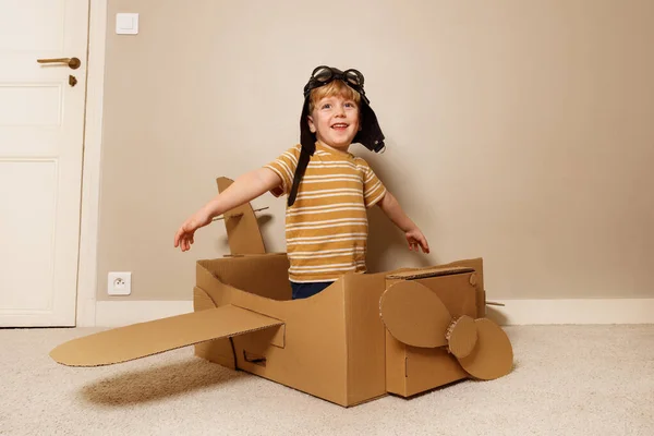 Happy Handsome Boy Sit Self Made Cardboard Plane Wings Propeller — Stock Photo, Image