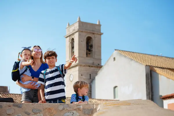 Mother Stand Peniscola Viewpoint Kids Overlooking Panorama Town Summer Vacation — Stock Photo, Image