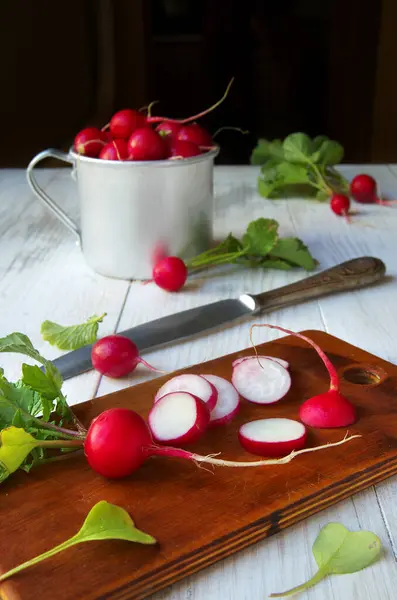 Friss Reteksaláta Házi Készítésű Étel Egészséges Étel Kaja Fehér Asztal — Stock Fotó