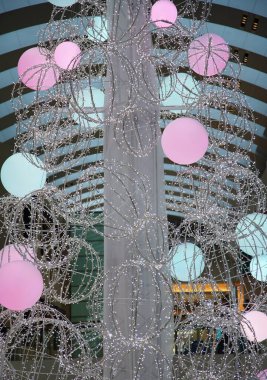 The Christmas tree which it was displayed the street of the town of Christmas                               