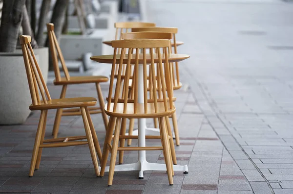 Cafe Tisch Auf Dem Bürgersteig Seite Stadt Straße — Stockfoto