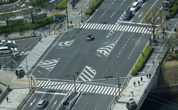 Τριόροφη Διασταύρωση Ασφαλτοστρωμένου Δρόμου Μια Ηλιόλουστη Μέρα Της Ιαπωνίας Θέα — Φωτογραφία Αρχείου