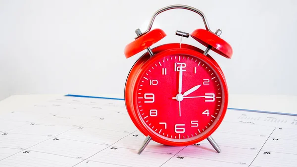Red Clock Standing Calendar White Background — Stock Photo, Image