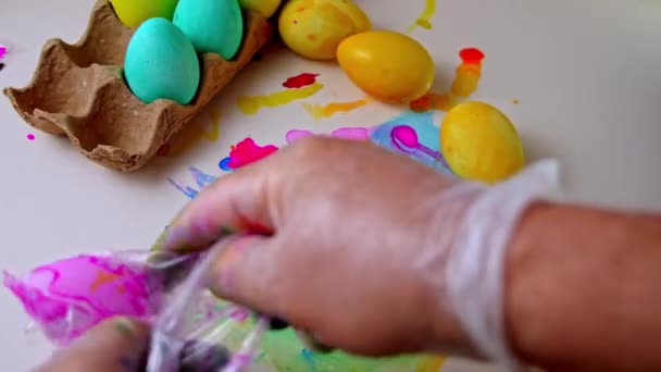 Zbliżenie Wielkanocne Kolorowanki Jaj — Wideo stockowe