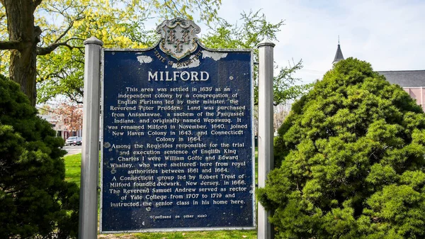 Milford Usa April 2023 Milford Groen Informatief Bord Het Centrum — Stockfoto