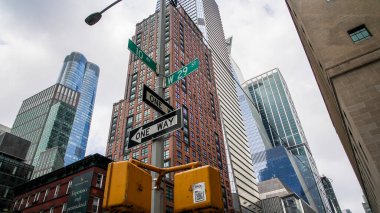 NEW YORK, NEW YORK, ABD - 12 Haziran 2023: Manhattan 'daki 10. Cadde W29' dan mimari görünümü
