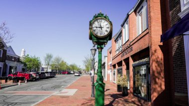 NEW CANAAN, CT, USA- 28 NİSAN 2025:.
