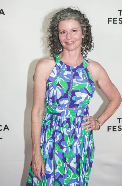 New York, New York, USA- 5 Haziran. 2025: Dina Drew Tribeca Film Festivali 'nde düzenlenen Lemonade Blessing World Premiere' e katıldı.