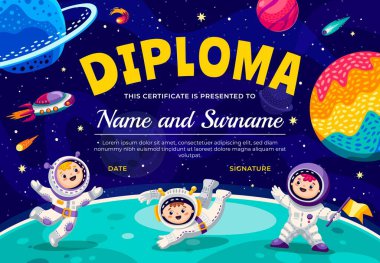 Uzay yüzeyinde çocuk astronotlarla çocuk diploması, vektör sertifikası ödülü. Çocuk uzay adamı, uzay roketi ya da galaksi uzay gemisi, asteroit ve kuyruklu yıldızlı okul ya da anaokulu diploması