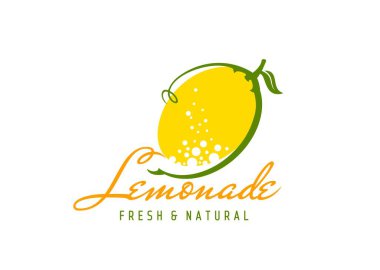 Limonata, ikon, limon suyu. Taze ve doğal narenciye içeceği için izole vektör amblemi. Kokteyl ya da sodayı canlandırıyor. Canlı, yeşil yapraklı bir limon, kabarcıklar ve tipografi.