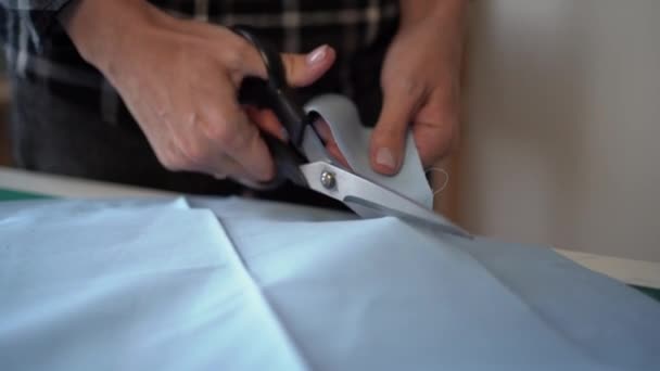 Dressmaker Cutting Fabric Sketch Line Scissors Fashion Designer Tailor Sewer — Stock Video