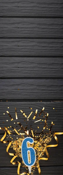 Number Blue Celebration Candle Gold Confetti Dark Wooden Background 6Th — Photo