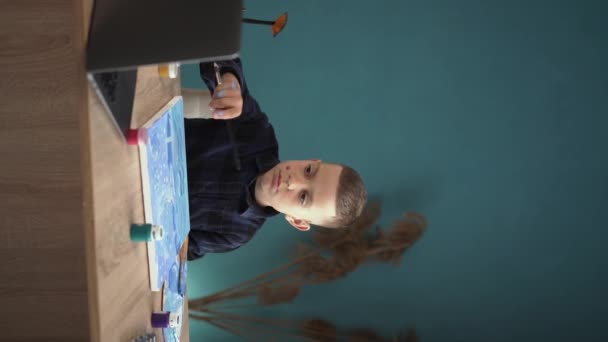 Zpátky Školy Vzdělávací Kurzy Online Lekce Kreslení Školák Učí Kreslit — Stock video