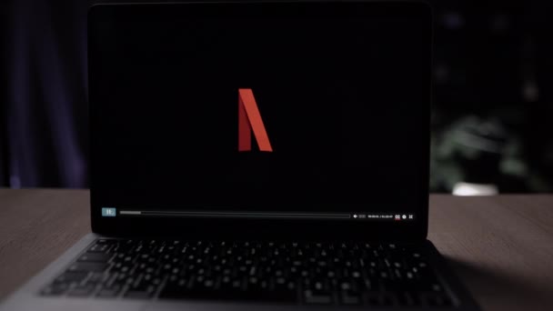 Odessa Ukraine May 2023 Laptop Computer Displaying Logo Netflix American — стоковое видео