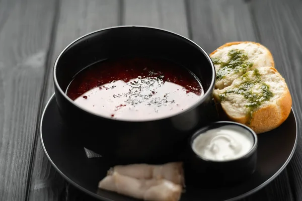 Borscht Met Pampushka Reuzel Houten Ondergrond Borscht Traditionele Oekraïense Keuken — Stockfoto